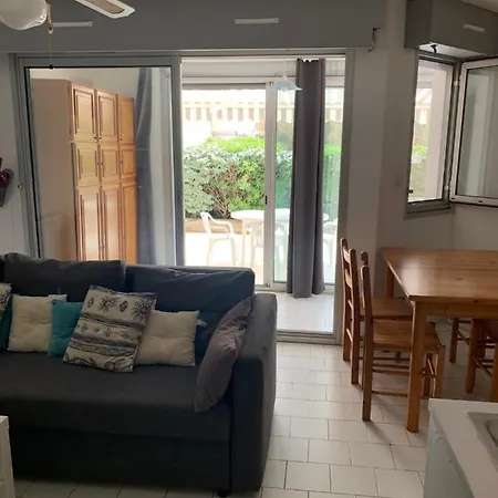 111 Studio Cabine Proche Plage